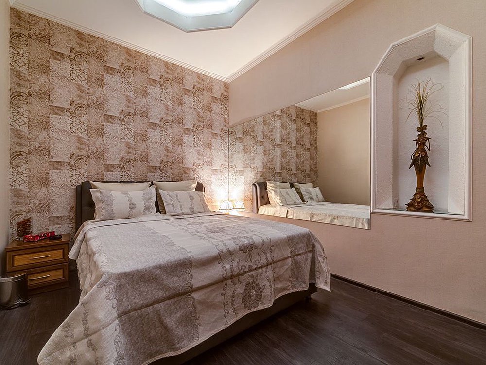 KYTUZOV VIP