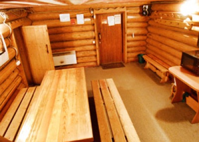 вдали от жен